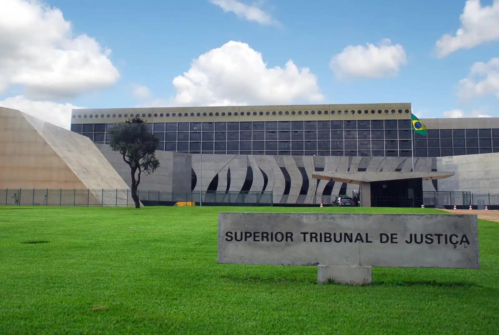 STJ pode cobrar custas do processo mesmo que você não tenha pago antes